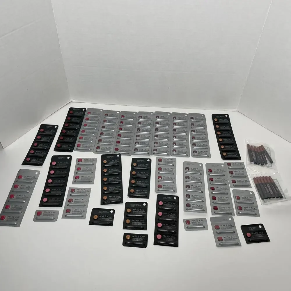 NEW Mary Kay Lipstick Lipgloss Lot 116 Samples - Picture 1 of 4
